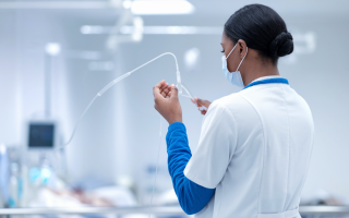 professionnel-sante-catheters-equipement-medical